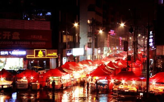 图注：安顺夜市